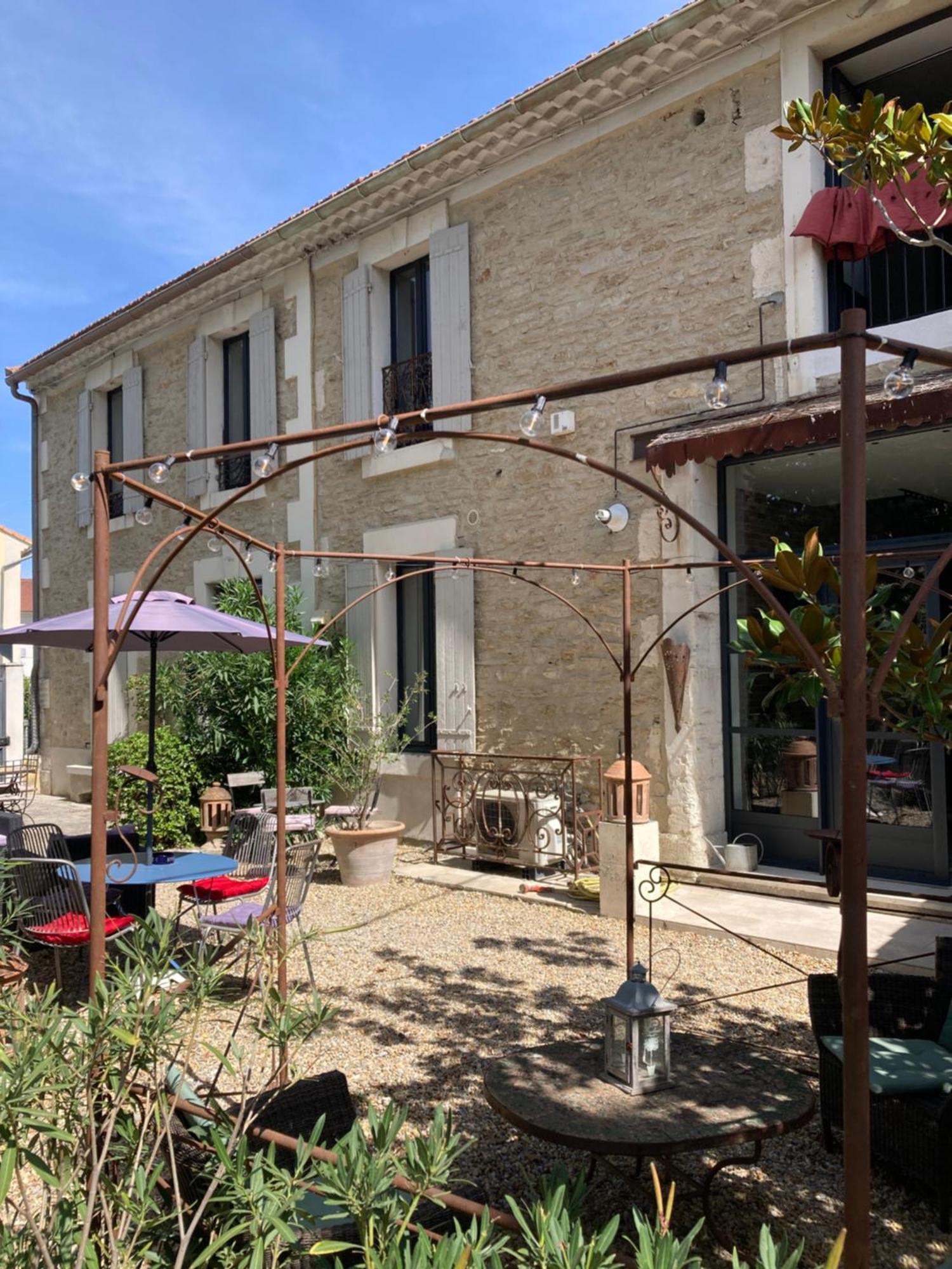 Les Lofts Bed & Breakfast L'Isle-sur-la-Sorgue Exterior photo
